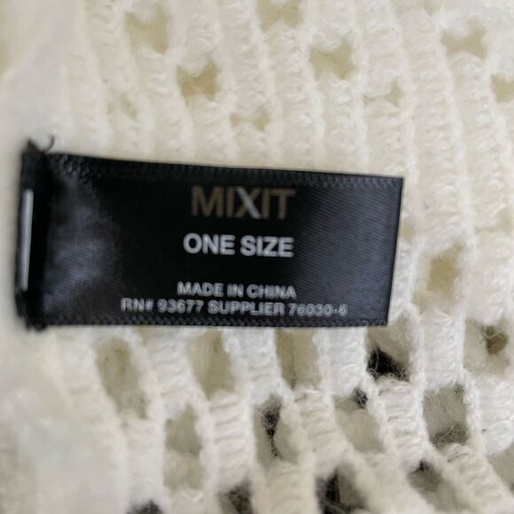 MIXIT WHITE OPEN WEAVE INFINITY SCARF WITH FRINGE - Picture 5 of 6